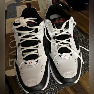 Brand new never been worn Nikes